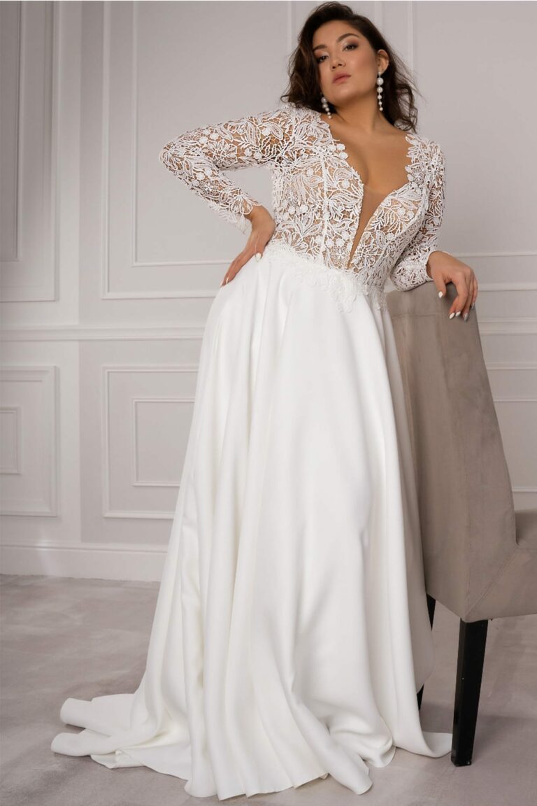 Charlotte | Curvy Chic Bridal –Plus size wedding dresses